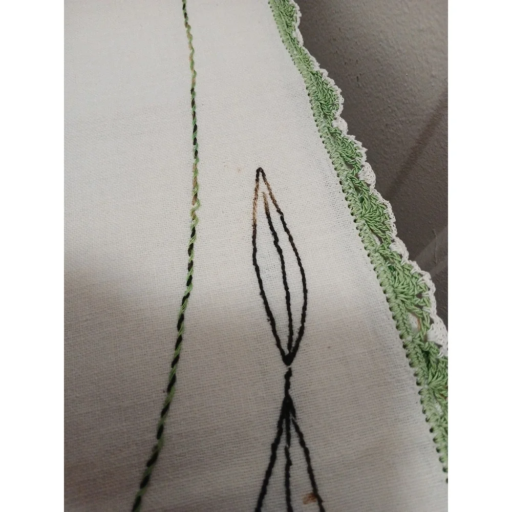 Vintage Hand Embroidered Tulips Table Runner Dresser Scarf Floral Table Decor